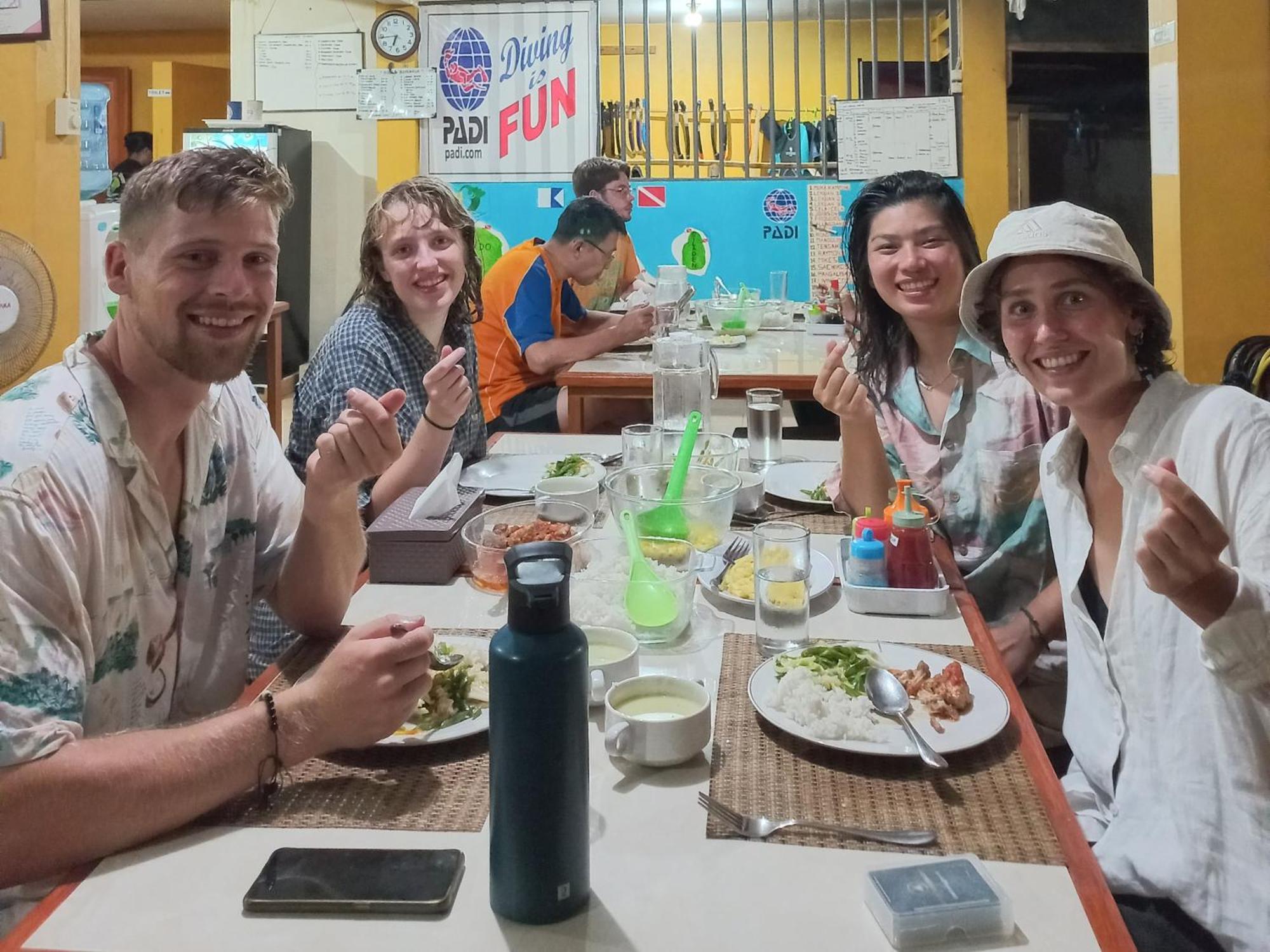 4 Sisters Divers Bunaken Extérieur photo