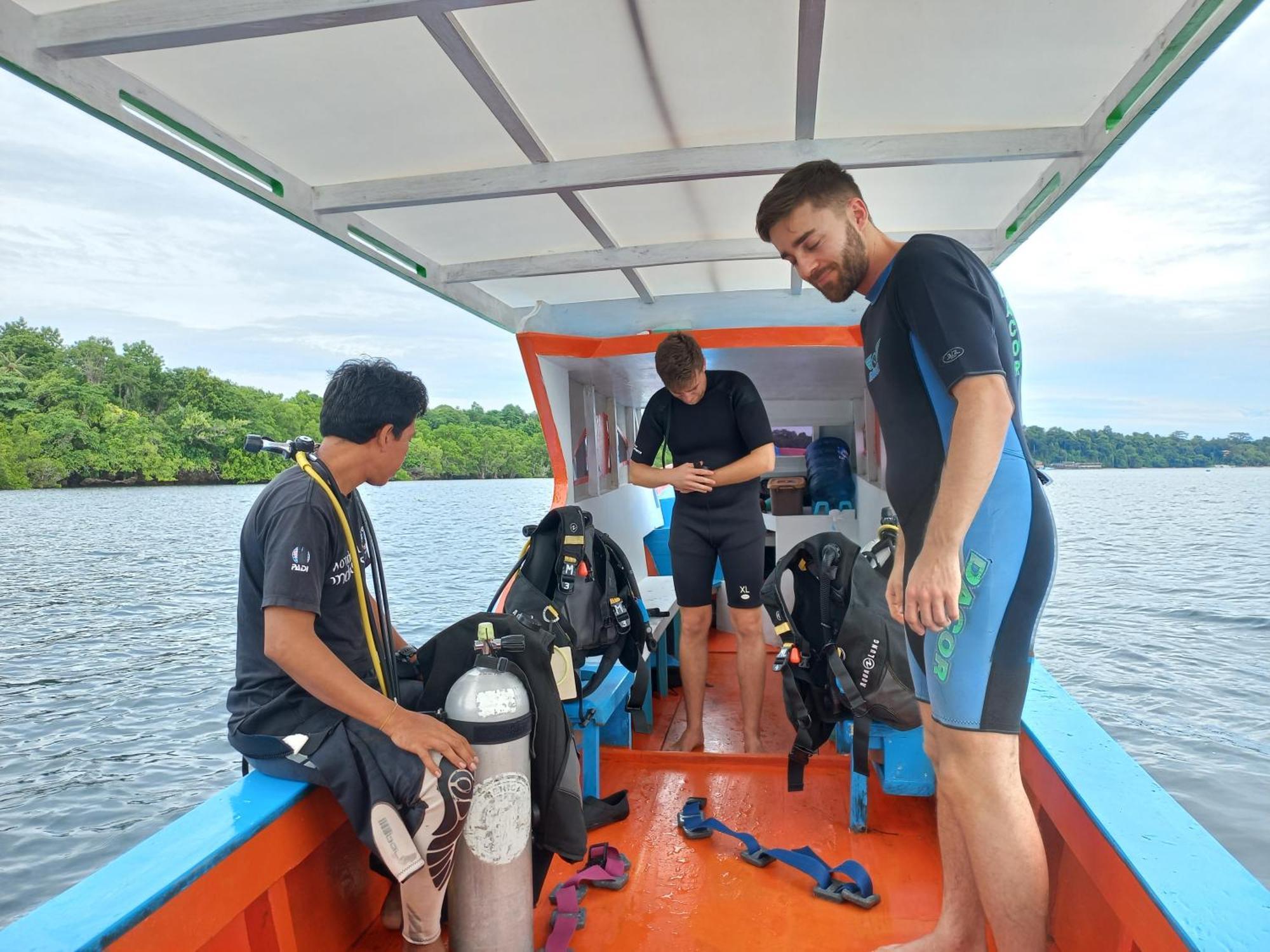 4 Sisters Divers Bunaken Extérieur photo